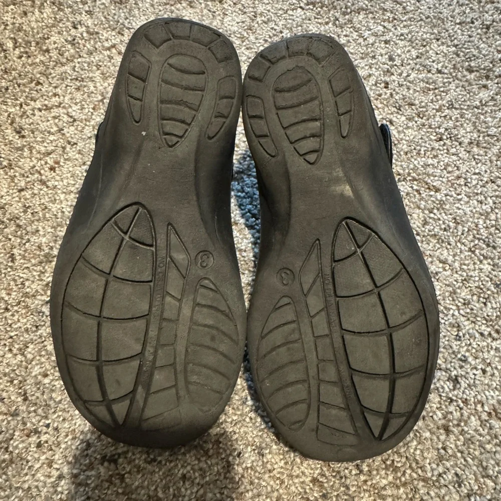 Kids Black Sandals